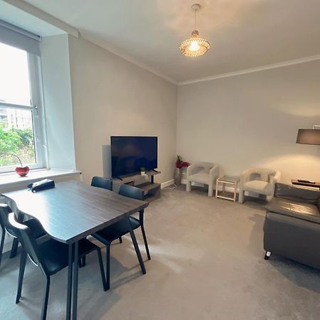 Two Bed Apartment Edinburgh Ngoại thất bức ảnh