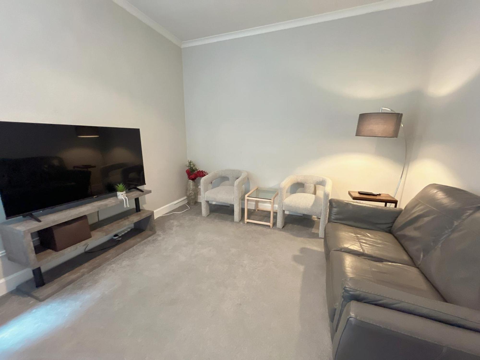 Two Bed Apartment Edinburgh Ngoại thất bức ảnh