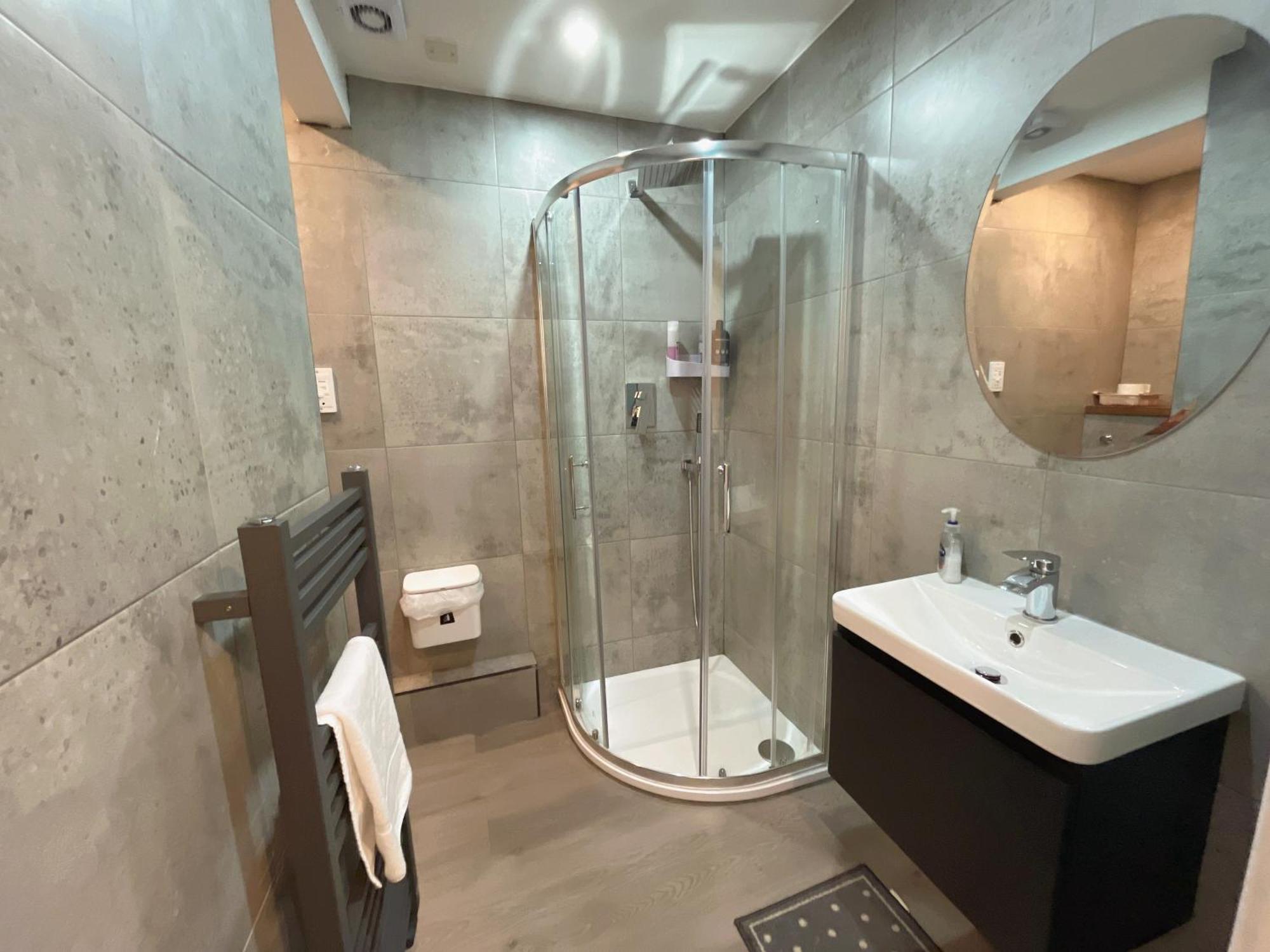 Two Bed Apartment Edinburgh Ngoại thất bức ảnh